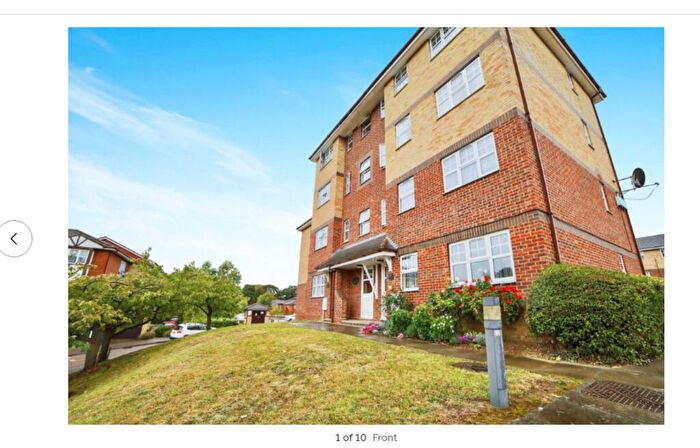 1 Bedroom Maisonette To Rent In Dauphin Court, Luton, LU2