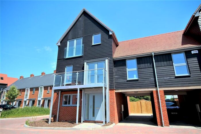 4 Bedroom Property To Rent In Willesborough Road, Kennington, Ashford, TN24