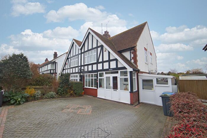 3 Bedroom Semi Detached House For Sale In Foreland Avenue, Margate, CT9