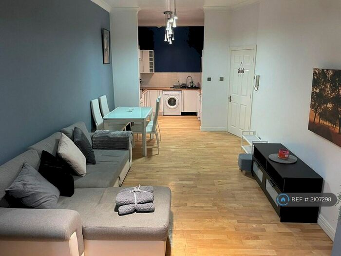 2 Bedroom Flat To Rent In Velvet House, Manchester, M1