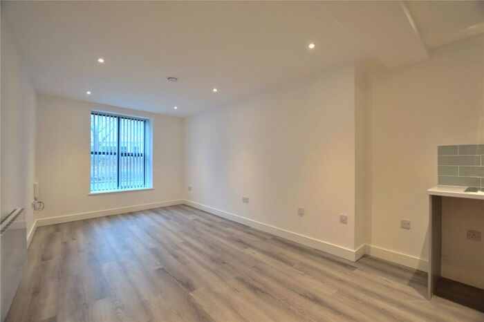 1 Bedroom Flat To Rent In 68- 72 Bruton Way, Gloucester GL1