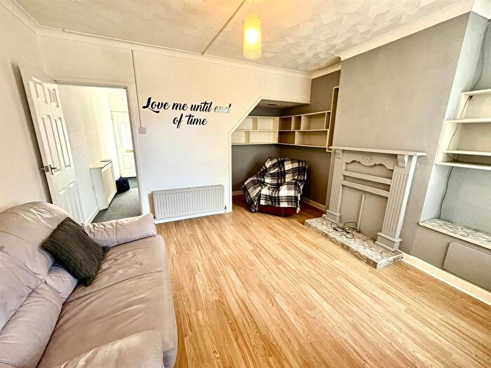 2 Bedroom End Of Terrace House For Sale In Bramble Road, Southsea, PO4