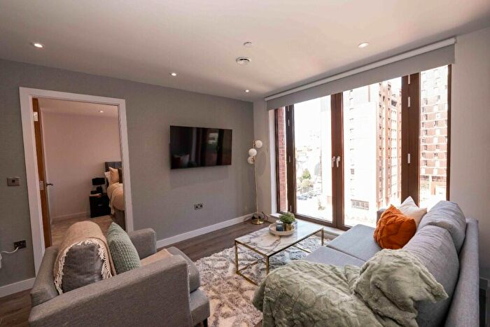 2 Bedroom Apartment To Rent In Parliament Square Crump St, Liverpool, Merseyside, L1