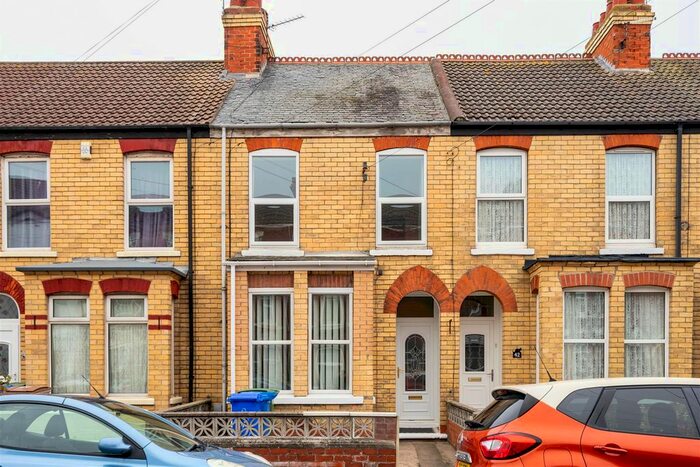 3 Bedroom Terraced House To Rent In Bannister Street, Withernsea, HU19