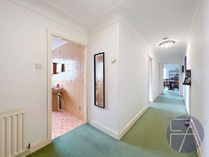 2 Bedroom Flat For Sale In Albany Road, Southport, Merseyside, PR9