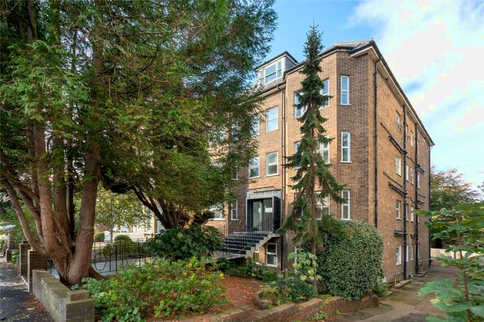 1 Bedroom Apartment To Rent In Steyning Court, Eaton Gardens, Hove, East Sussex, BN3
