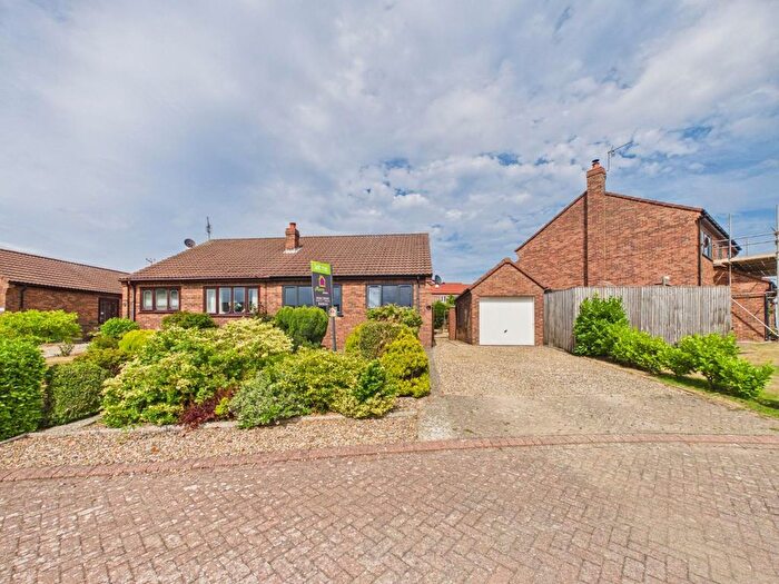 2 Bedroom Semi-Detached Bungalow To Rent In Bed Semi-Detached Bungalow, Ringley Meadows, Bempton, YO15
