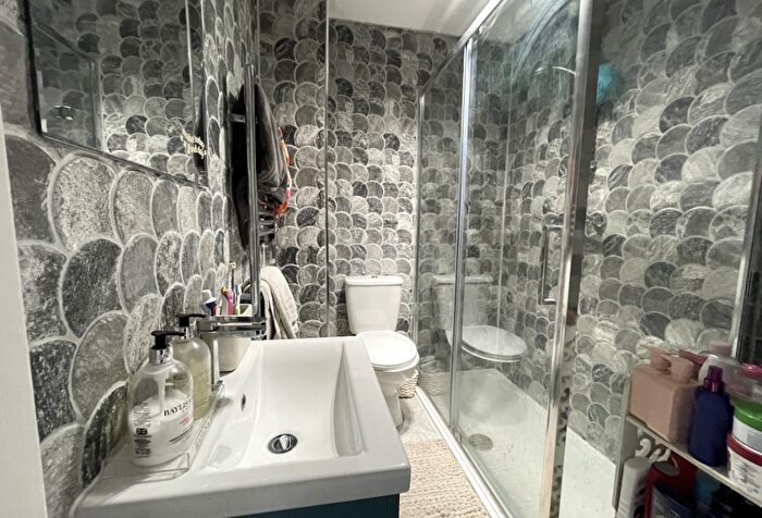 2 Bedroom Terraced House To Rent In Student Housing - Robey Court, - Bed, LN5