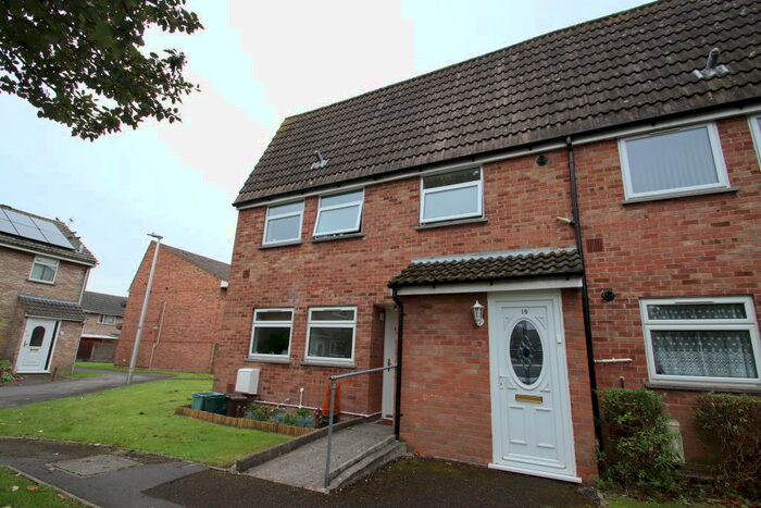 2 Bedroom Flat To Rent In Worle, BS22