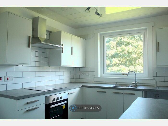 2 Bedroom Flat To Rent In Dee Gardens, Dundee, DD2