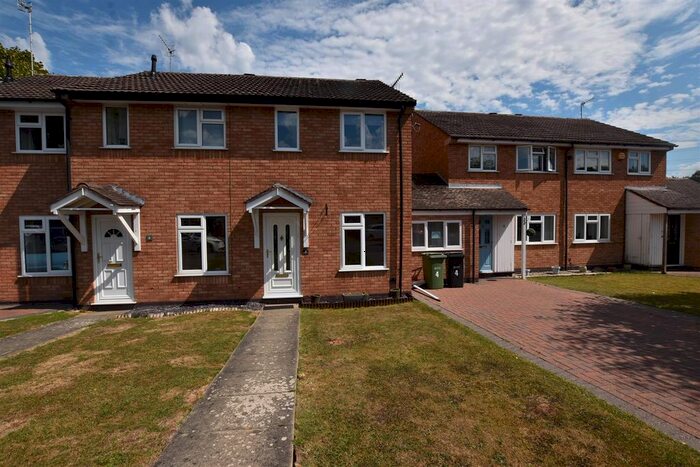 2 Bedroom Property To Rent In Whitewood Way, Worcester, WR5