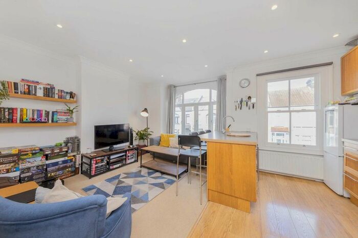 1 Bedroom Flat To Rent In Valnay Street, London, SW17