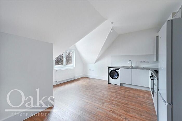 2 Bedroom Apartment To Rent In Avondale Road, South Croydon, CR2