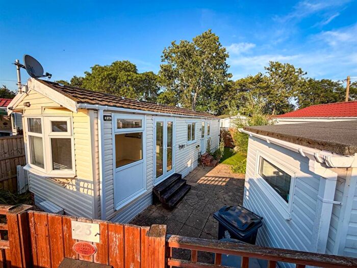 1 Bedroom Park Home For Sale In Frating Park, Frating, Essex, CO7