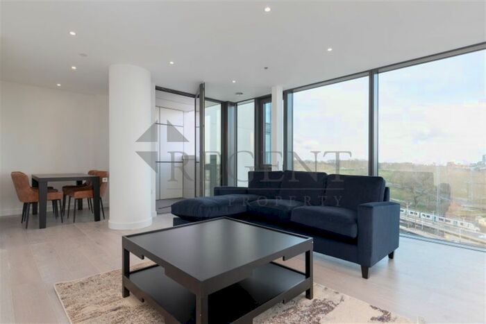 2 Bedroom Flat To Rent In City North East Tower, City North Place, N4