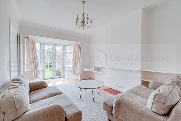 3 Bedroom Semi-Detached House To Rent In Cyprus Avenue, Finchley, London, N3