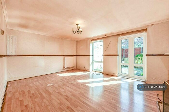 3 Bedroom End Of Terrace House To Rent In Tintagel Close, Andover, SP10