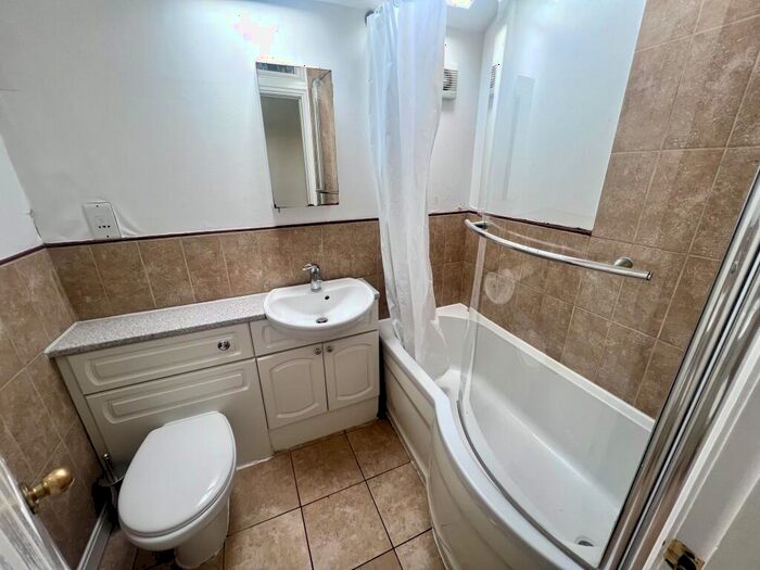 4 Bedroom House To Rent In Pybus Street, Derby, DE22