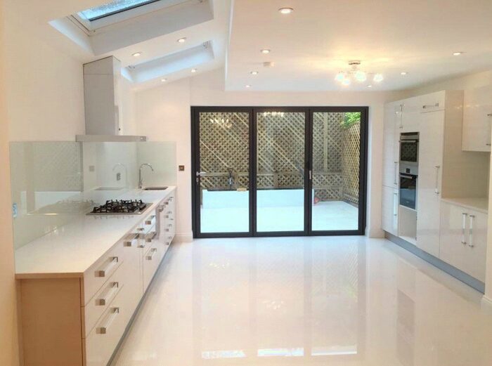 4 Bedroom Terraced House To Rent In Bulwer Street, London, W12