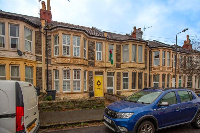 3 Bedroom Terraced House For Sale In Longmead Avenue, Bristol, BS7