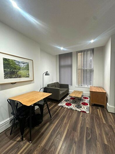 1 Bedroom Flat To Rent In Pearl Chambers, East Parade Street, LS1
