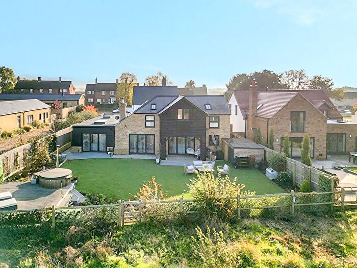 4 Bedroom Detached House For Sale In High Street, Sutton, Sandy, SG19