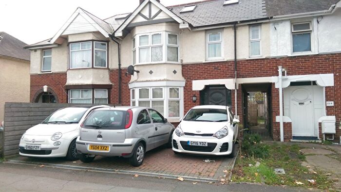 6 Bedroom Property To Rent In Cowley Road, Oxford, OX4