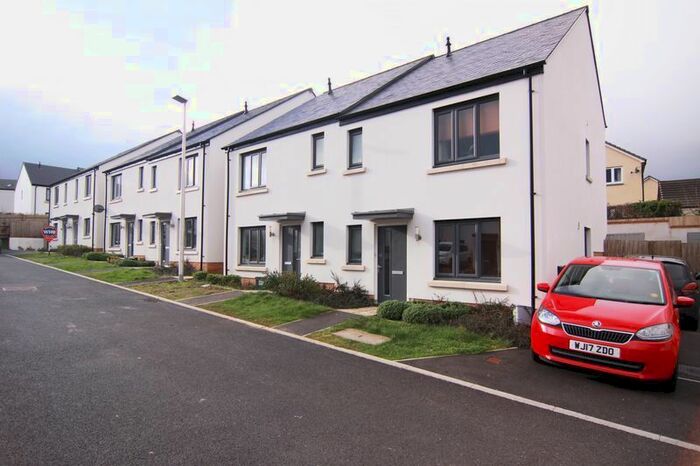 3 Bedroom Semi-Detached House To Rent In Broom Park, Okehampton, EX20