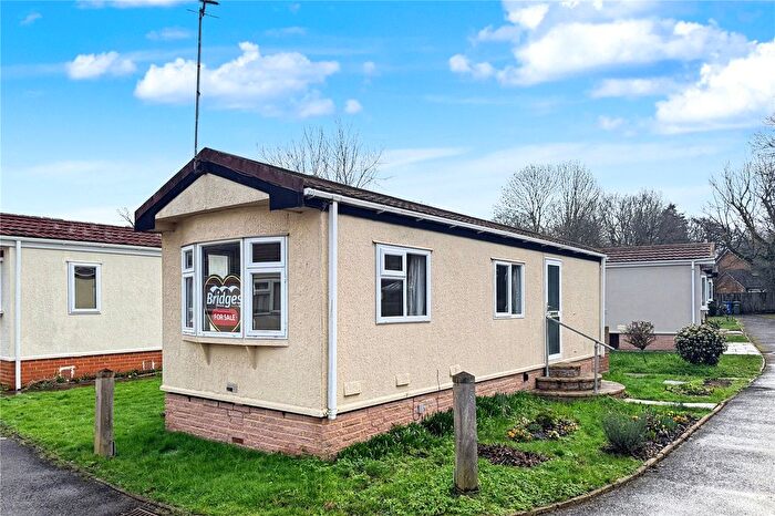 1 Bedroom Property For Sale In Cavendish Park, Yorktown Road, Sandhurst, GU47