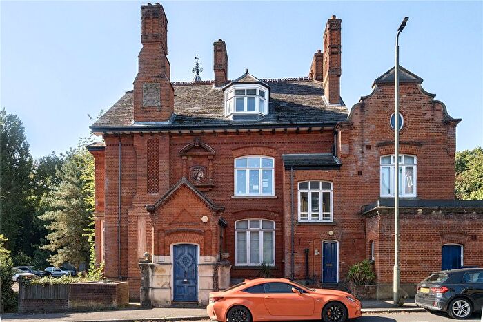 4 Bedroom Flat For Sale In Crystal Palace Park Road, London, SE26