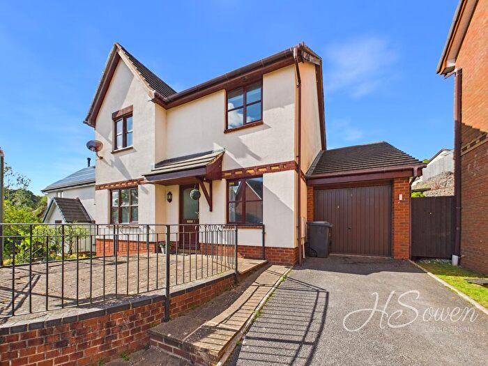 4 Bedroom Detached House For Sale In Barn Owl Close, Torquay, TQ2
