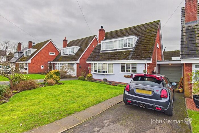 3 Bedroom Detached House For Sale In West Drive, Doveridge, DE6