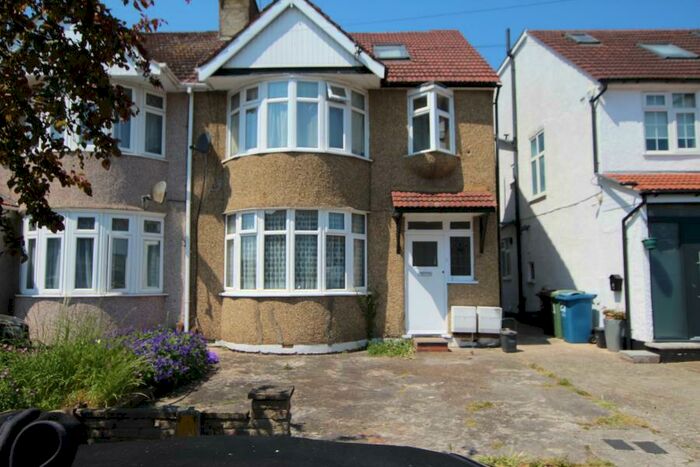 2 Bedroom Maisonette To Rent In Morland Road, HA3