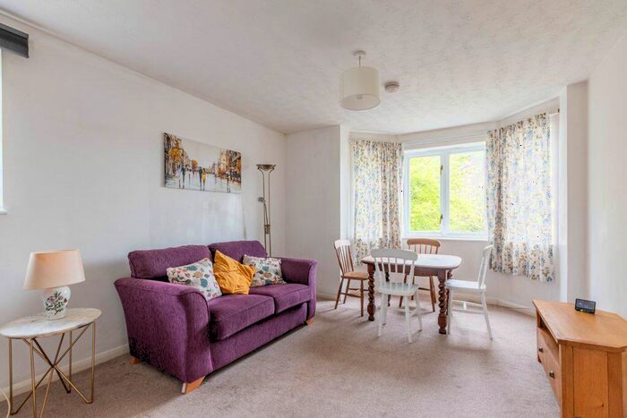 2 Bedroom Flat To Rent In L – Gogarloch Syke, Edinburgh, EH12