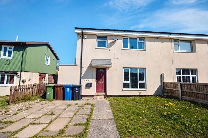 3 Bedroom Semi Detached House For Sale In Cromer Grove, Burnley, Lancashire, BB10