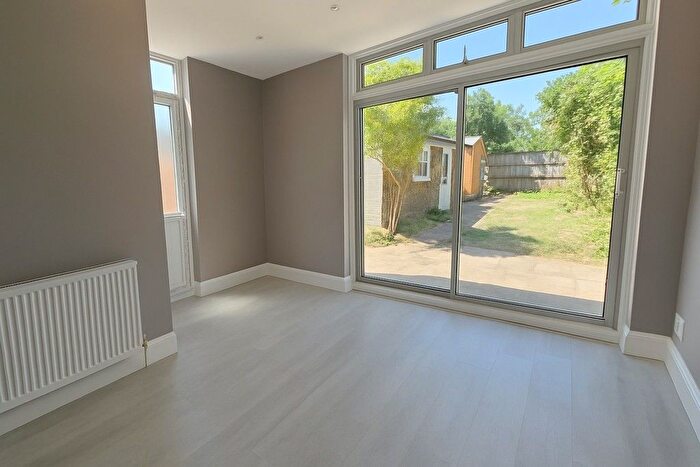 3 Bedroom Semi-Detached House To Rent In Lynton Avenue, London, NW9