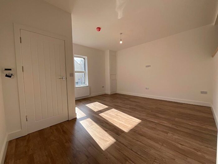2 Bedroom Flat To Rent In Bell Hill Road, St George, Bristol, BS5