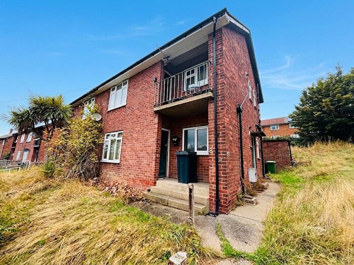 1 Bedroom Flat For Sale In Heights Drive, Leeds, LS12
