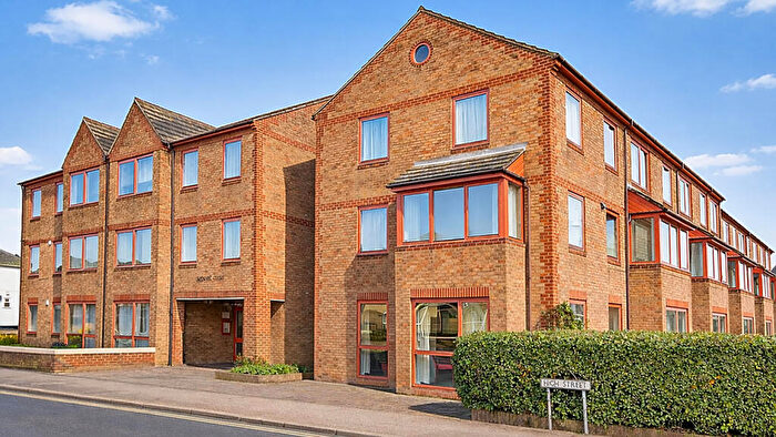 1 Bedroom Retirement Property For Sale In Cavendish Court, High Street, Herne Bay, CT6