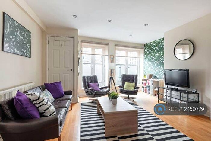 3 Bedroom Flat To Rent In Redchurch Street, London, E2