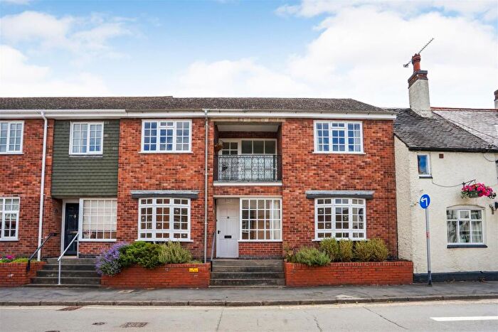 3 Bedroom Town House For Sale In Main Street, Market Bosworth, CV13