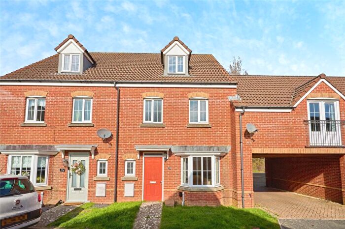 4 Bedroom Semi Detached House For Sale In Sherbourne Avenue, Ryde, Isle Of Wight, PO33