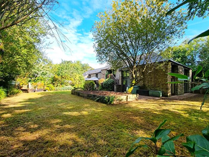 6 Bedroom Barn Conversion For Sale In Tregeare, Launceston, PL15