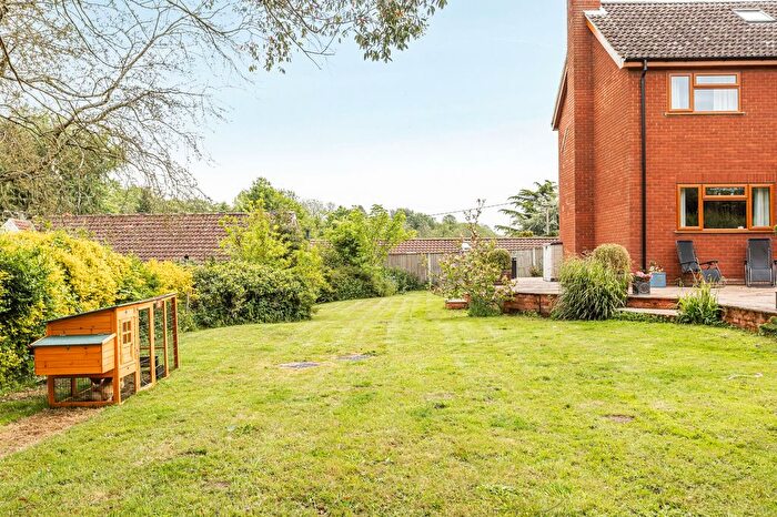 6 Bedroom Detached House For Sale In Fakenham Road, East Bilney, Dereham, NR20