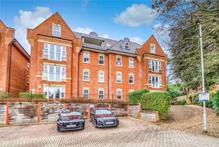 2 Bedroom Apartment For Sale In Bournemouth Road, Lower Parkstone, Poole, BH14