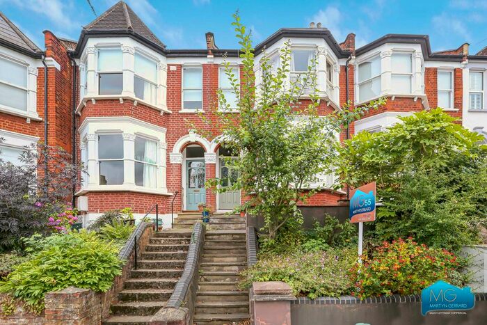 4 Bedroom Terraced House To Rent In Victoria Road, Alexandra Park, N22