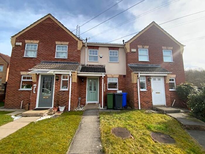 2 Bedroom House To Rent In Alphingate Close, Stalybridge, SK15