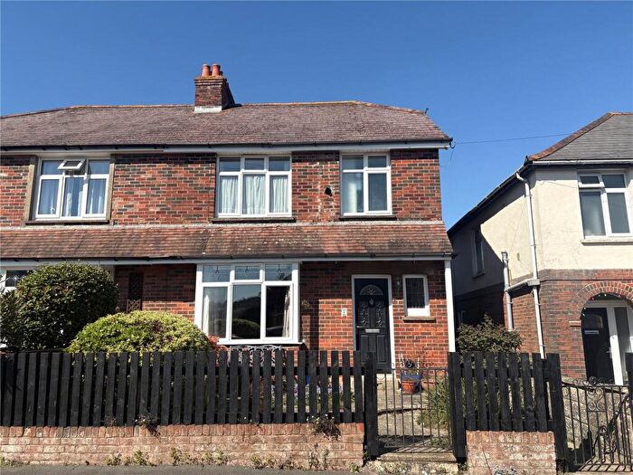 3 Bedroom Semi-Detached House For Sale In Alderbury Road, Newport, Isle Of Wight, PO30