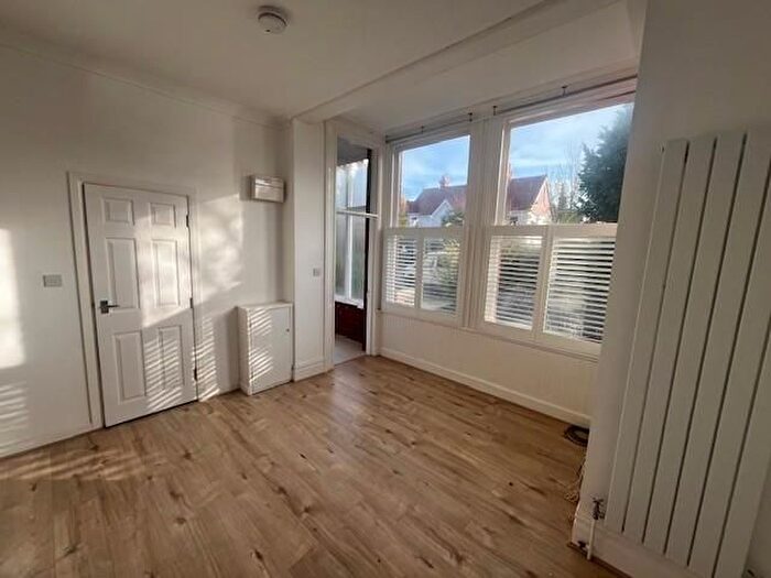 1 Bedroom Flat To Rent In Pembroke Avenue, Hove, BN3