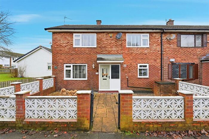 3 Bedroom Semi Detached House For Sale In Kendal Road, Macclesfield, SK11